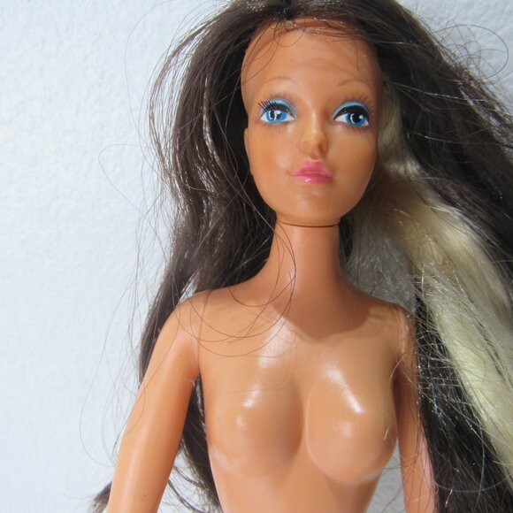 Vintage 1975 Ideal Tuesday Taylor Flip Hair Doll Rooted Lashes Two Tone Hair - Picture 3 of 11